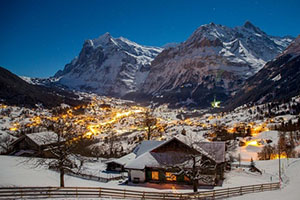 grindelwald by night
